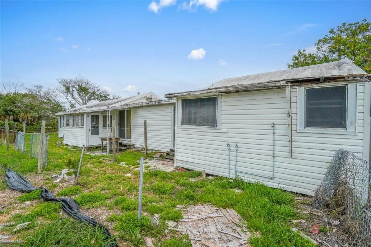 121 48th Street , Holmes Beach, FL 34217 Photo