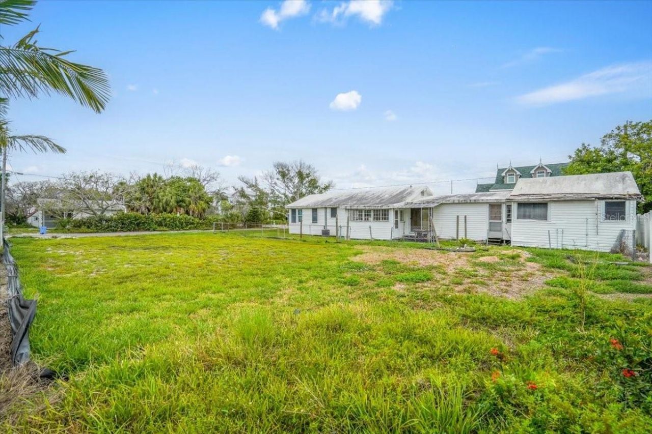 121 48th Street , Holmes Beach, FL 34217 Photo