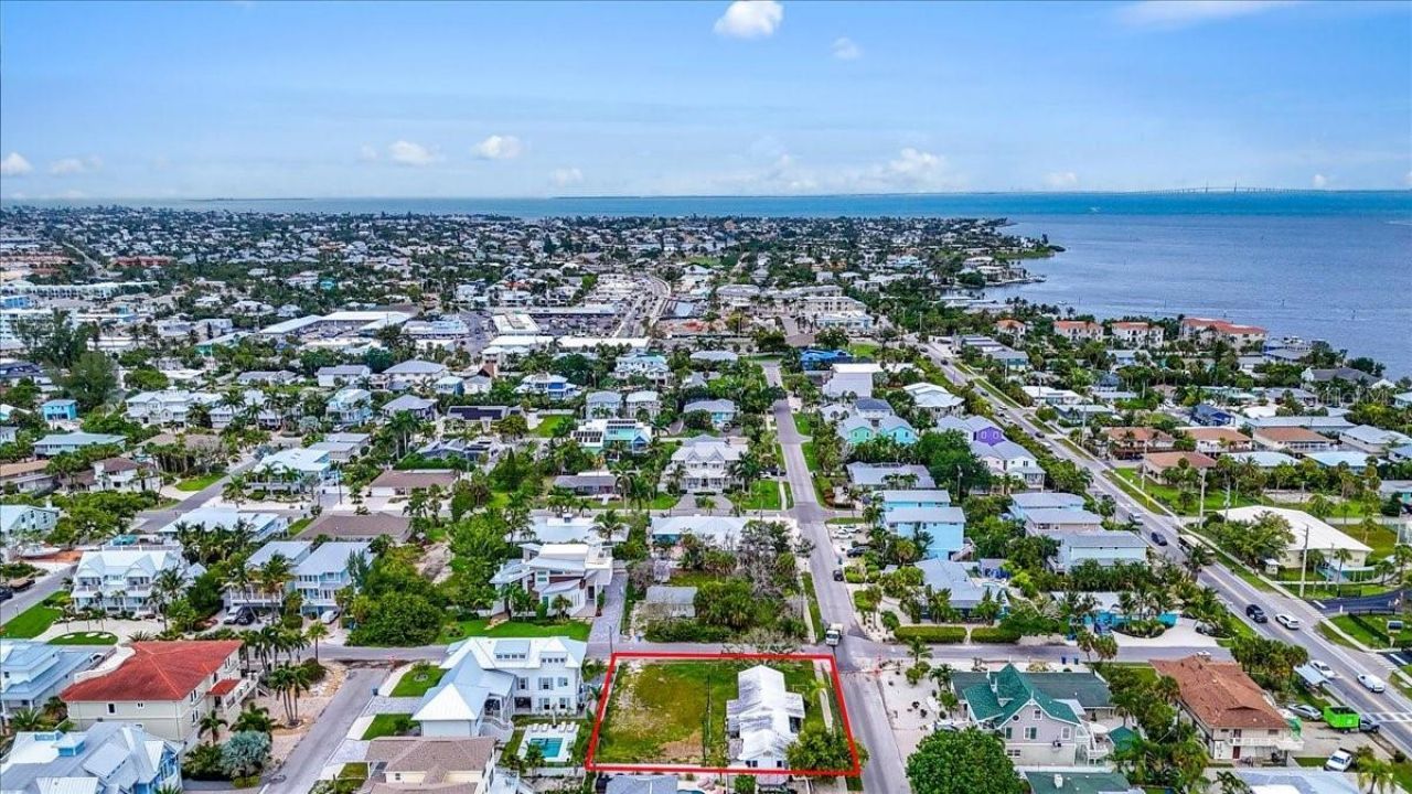 121 48th Street , Holmes Beach, FL 34217 Photo