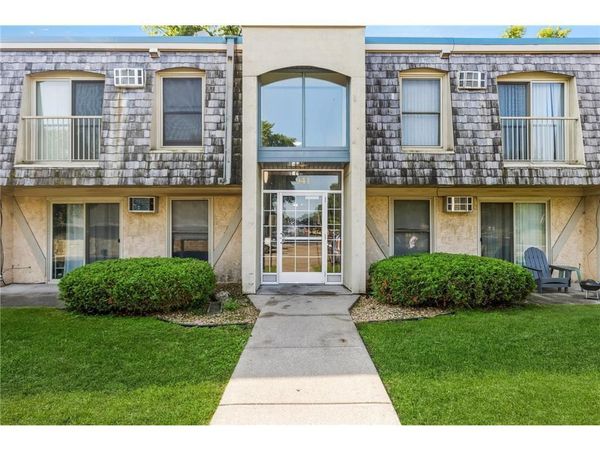 941 11th Avenue S, Unit 2, Hopkins, MN 55343