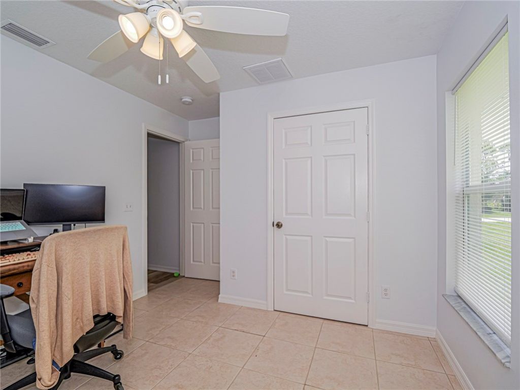 1575 17th Court Sw, Vero Beach, FL 32962 Photo
