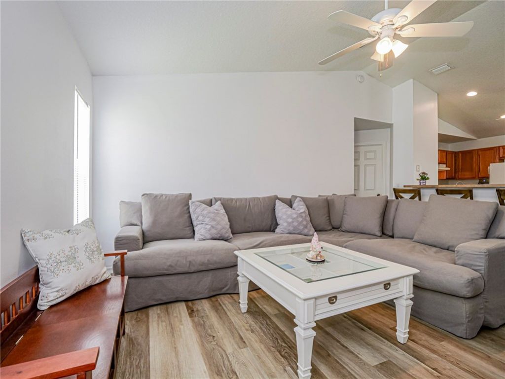 1575 17th Court Sw, Vero Beach, FL 32962 Photo