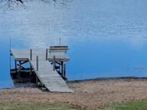 N3128 Silver Lake Dr, Farmington, WI 54981