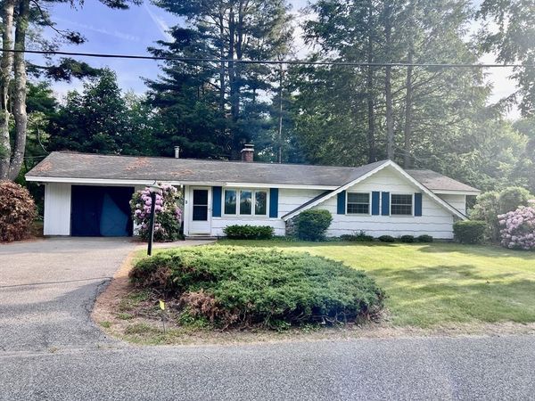 3 Merrill Dr, Framingham, MA 01701