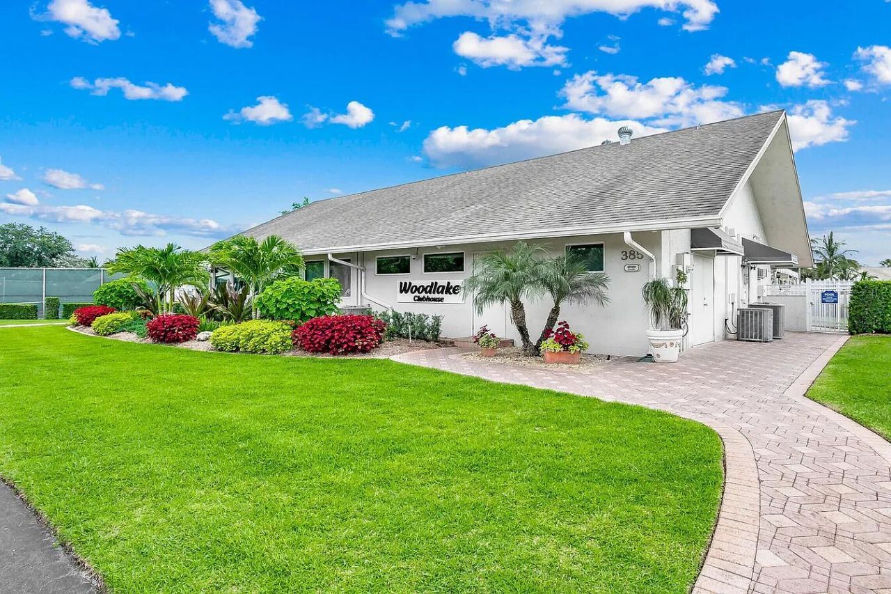 378 SW 28th Avenue, Delray Beach, FL 33445 Photo