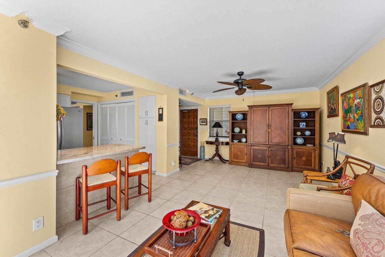 372 Golfview Road, Unit 101, North Palm Beach, FL 33408 Photo