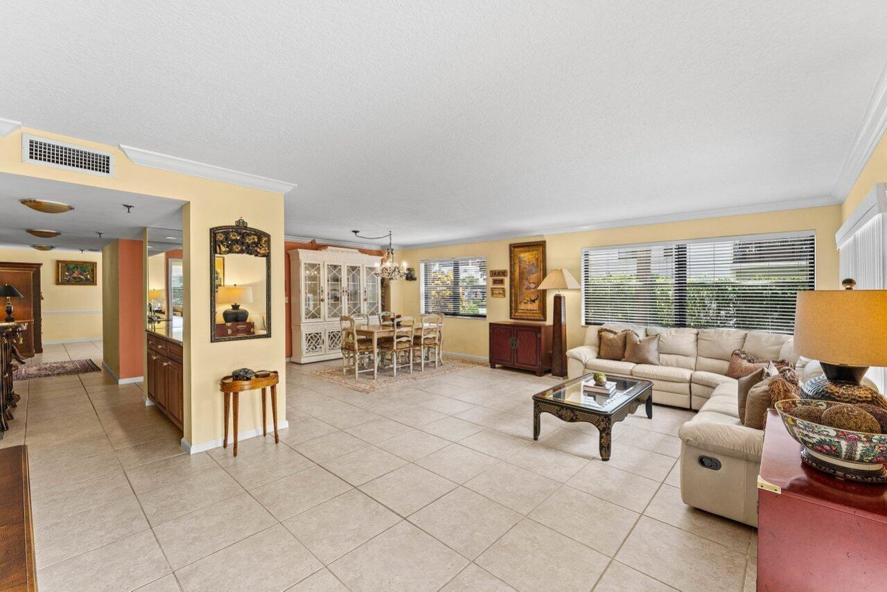 372 Golfview Road, Unit 101, North Palm Beach, FL 33408 Photo