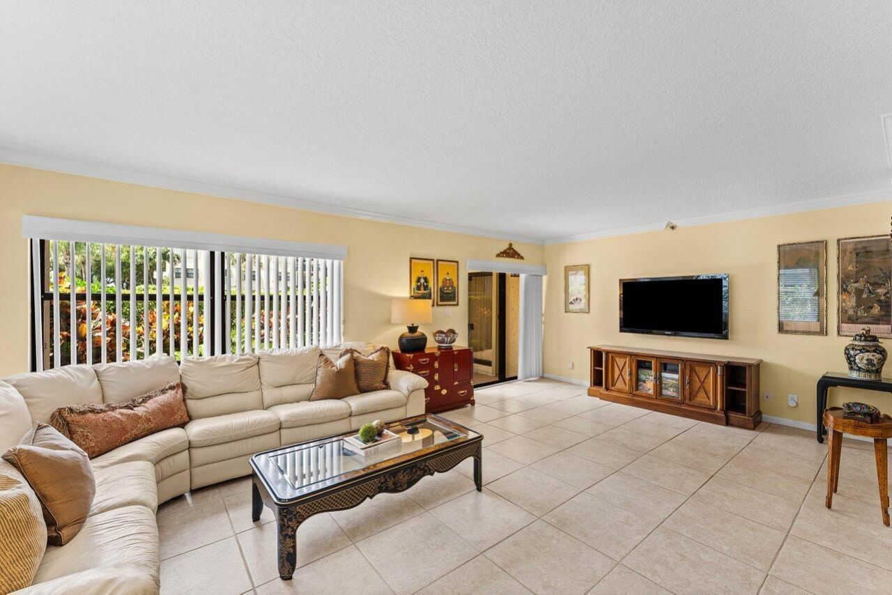 372 Golfview Road, Unit 101, North Palm Beach, FL 33408 Photo