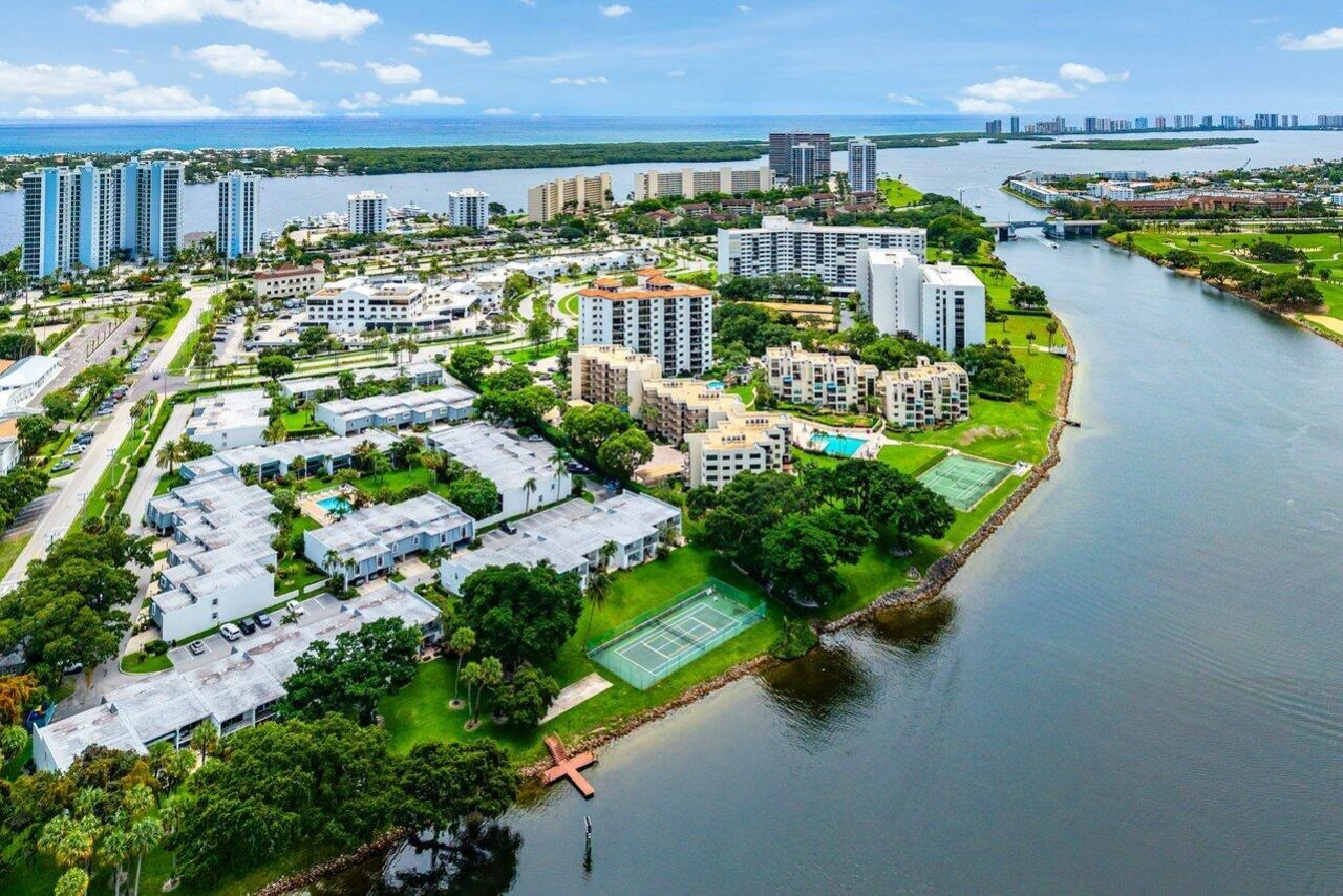 372 Golfview Road, Unit 101, North Palm Beach, FL 33408 Photo
