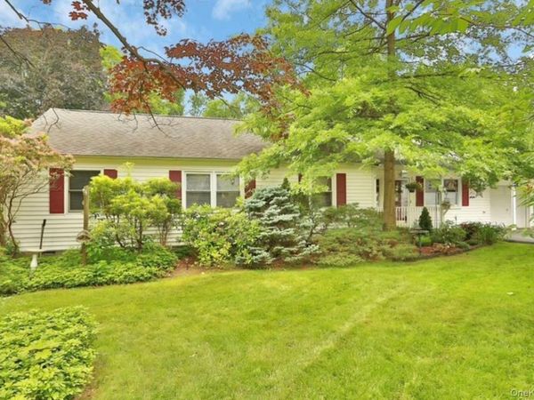208 Woodhampton Drive , White Plains, NY 10603