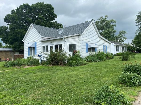 302 W Elm Street , Palmyra, MO 63461