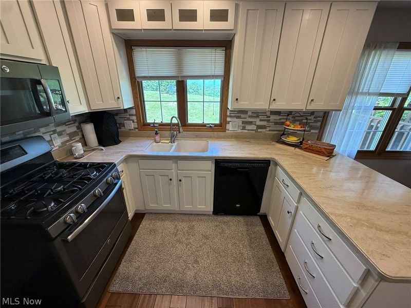 2741 Tabor Ridge Road NE, Mineral City, OH 44656 Photo 10