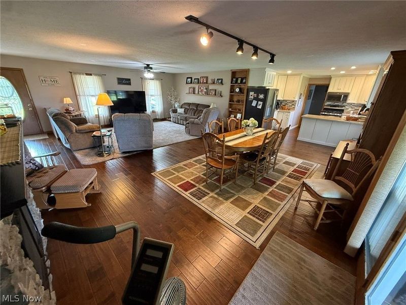 2741 Tabor Ridge Road NE, Mineral City, OH 44656 Photo 6