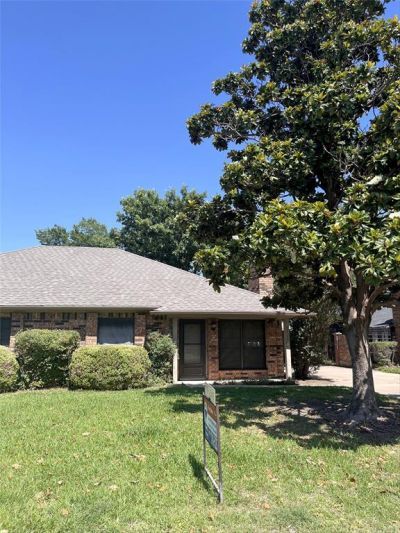 5628 Westchase Drive, North Richland Hills, TX 76180 Main Photo