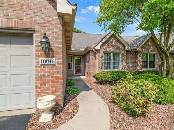 10016 Wildwood Lane, Highland, IN 46322