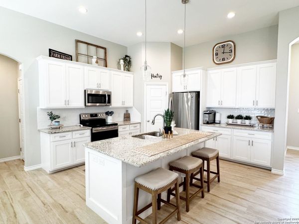 1683 Vista View, Pleasanton, TX 78064