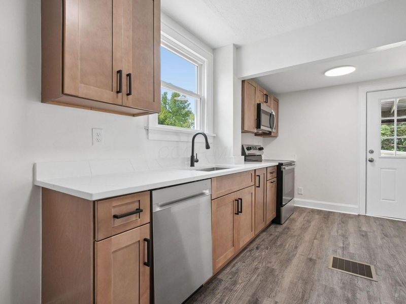 1471 Jefferson Avenue , Columbus, OH 43211 Photo 13