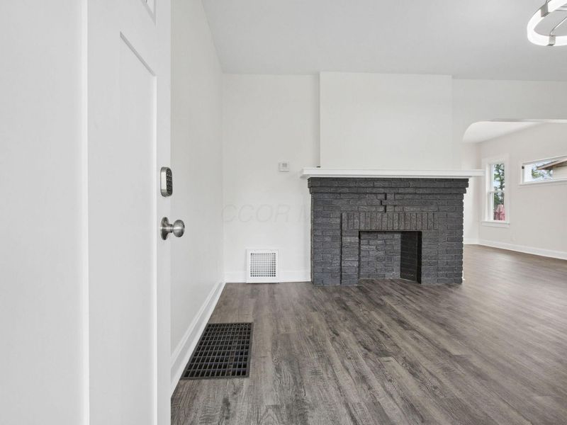 1471 Jefferson Avenue , Columbus, OH 43211 Photo 6