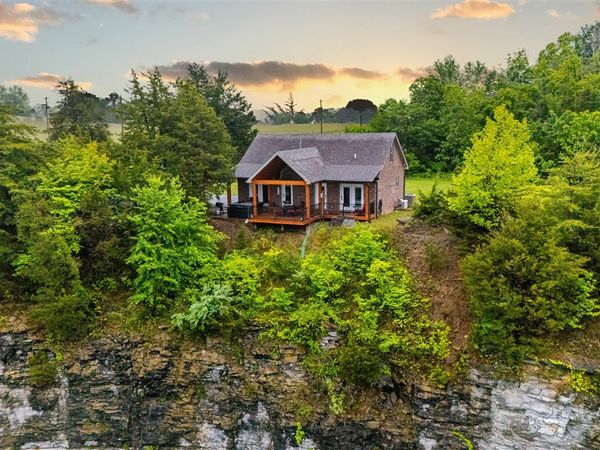 437 Christine Road , Columbia, KY 42728