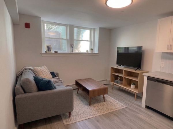 233 Lafayette Street, Unit 24, Salem, MA 01970