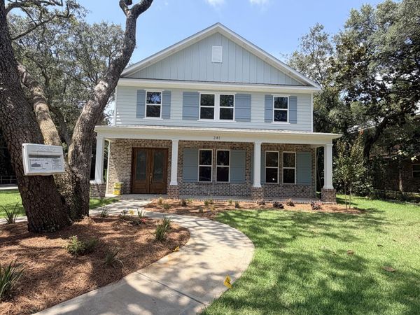 241 Grandview Avenue, Valparaiso, FL 32580