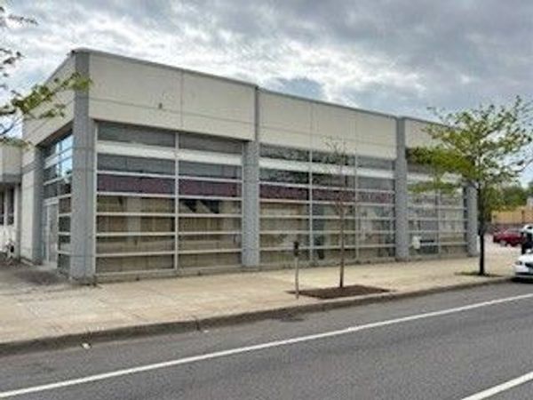 6039 N Western Avenue, Chicago, IL 60659