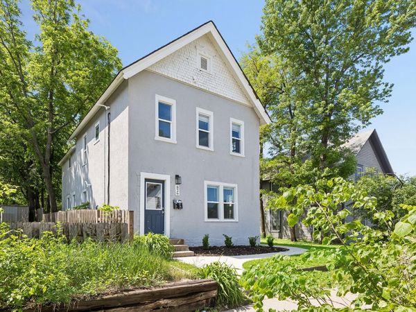 826 20th Avenue NE, Minneapolis, MN 55418
