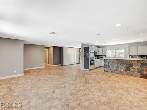 4153 WOODCREST ROAD, Las Vegas, NV 89121