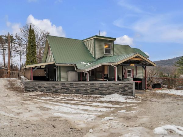 70 Shadow Lane, Hinesburg, VT 05461
