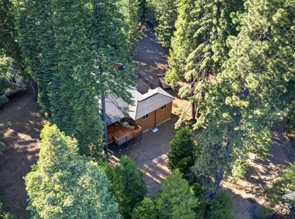 906 Clifford Drive, Lake Almanor, CA 96137 Photo