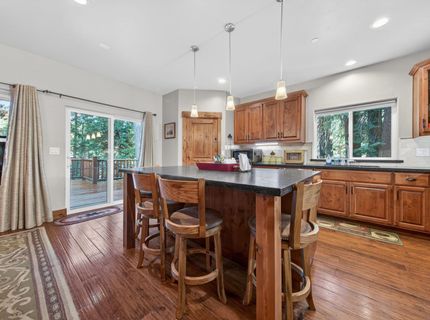 906 Clifford Drive, Lake Almanor, CA 96137 Photo