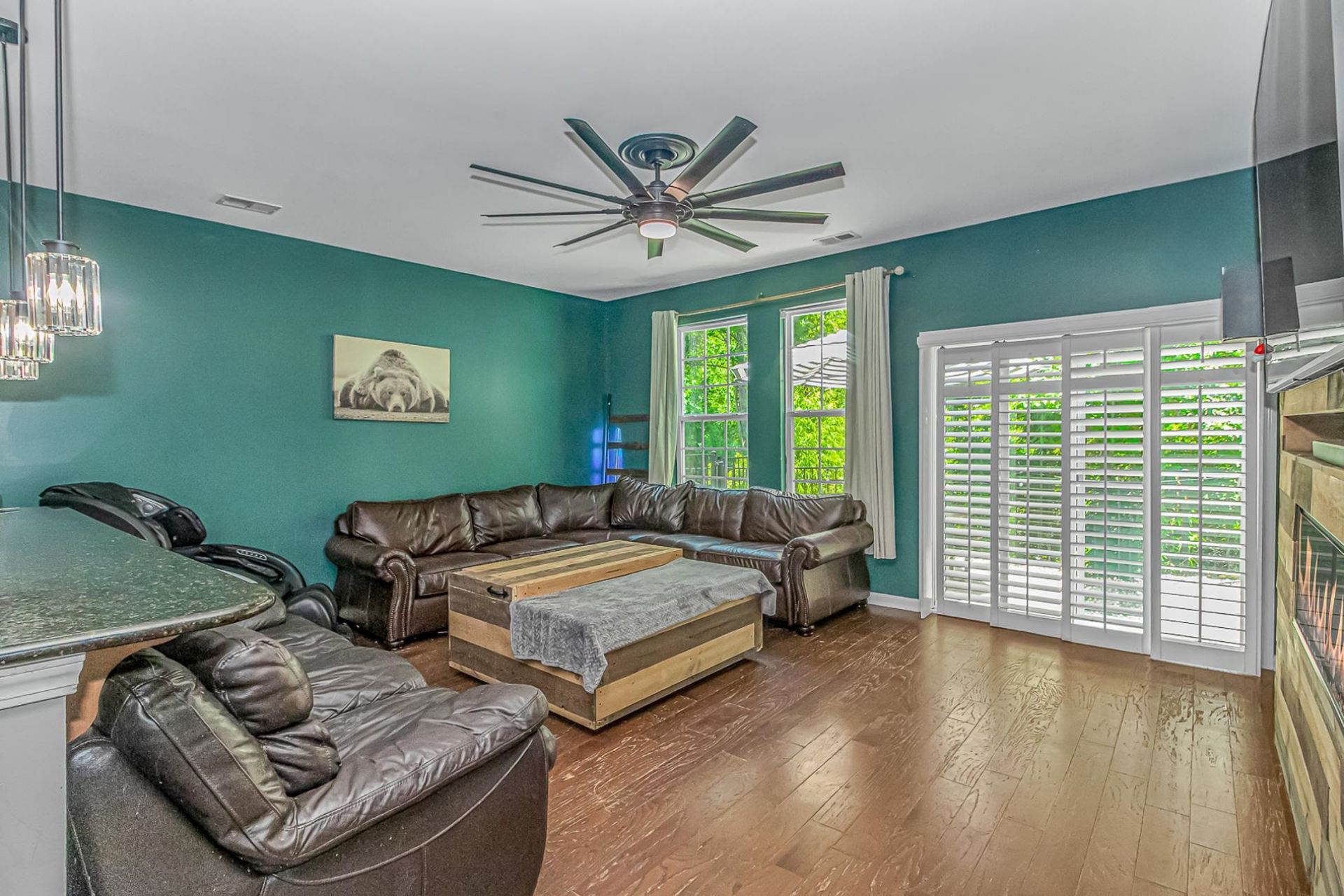 505 Oak Pond Ct. Photo 10