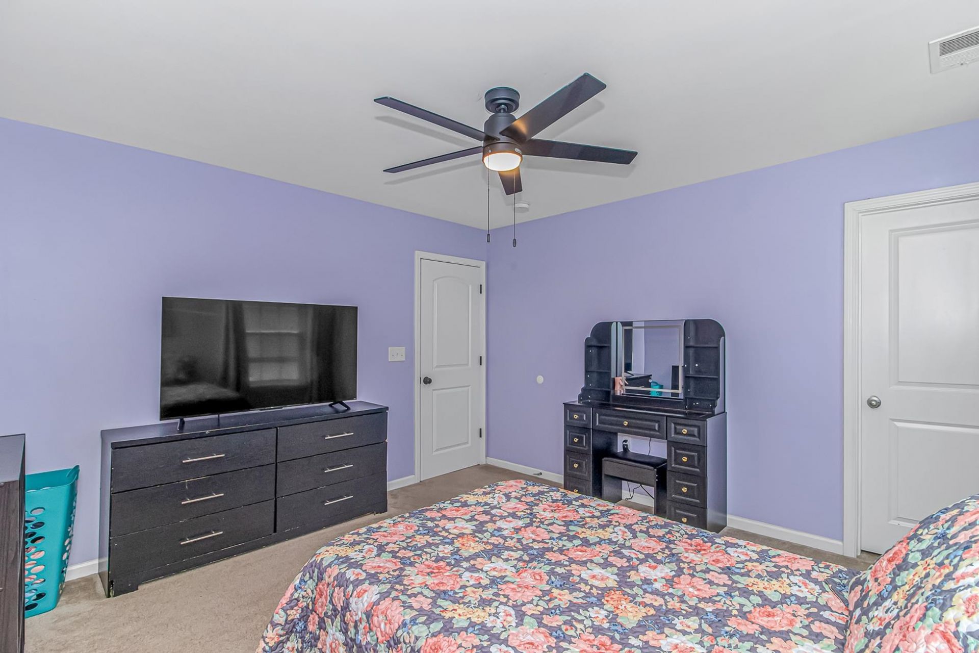 505 Oak Pond Ct. Photo 23