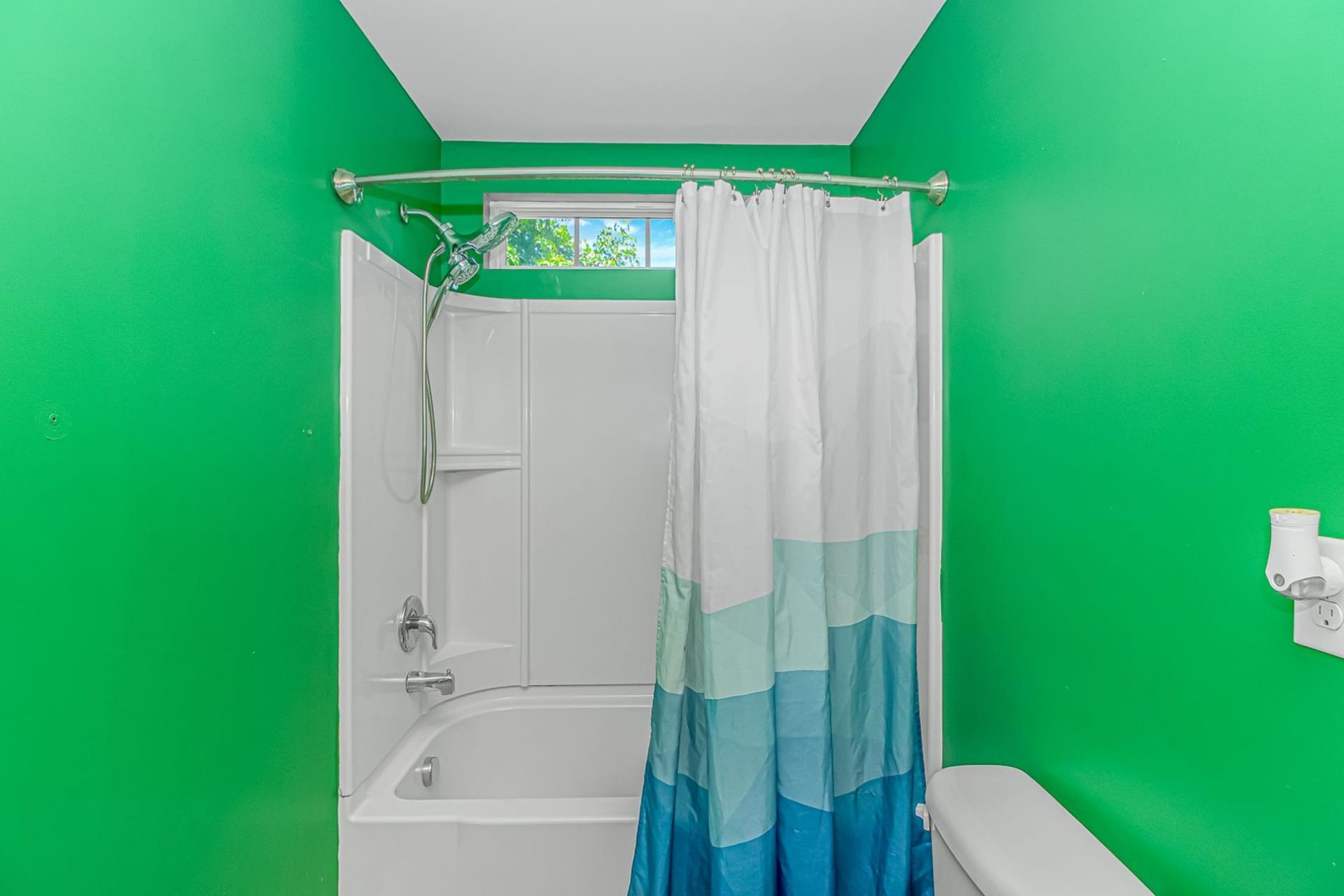 505 Oak Pond Ct. Photo 29