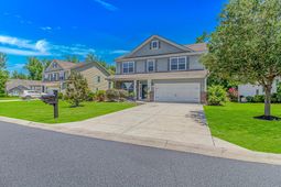 505 Oak Pond Ct. photo 4