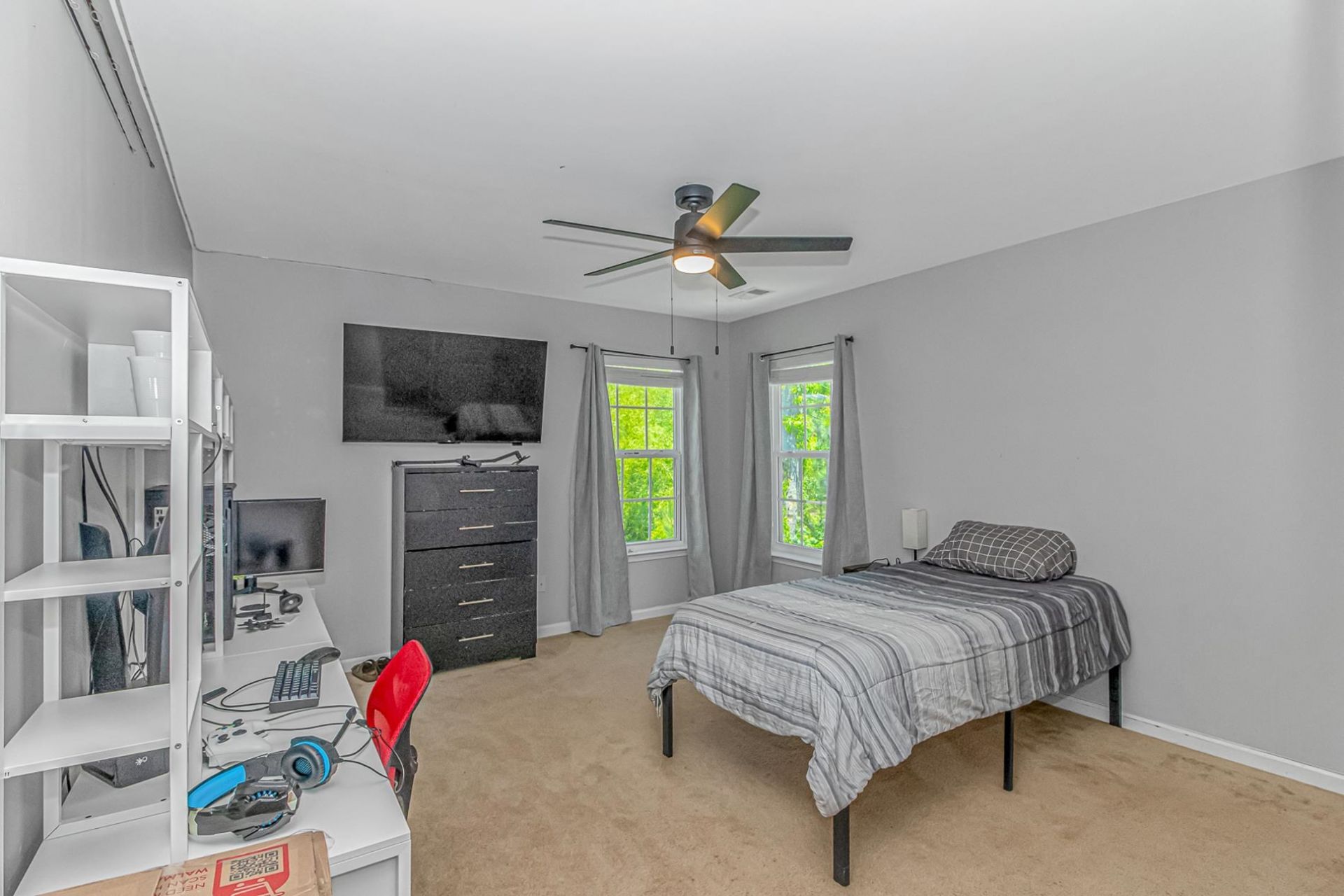 505 Oak Pond Ct. Photo 30
