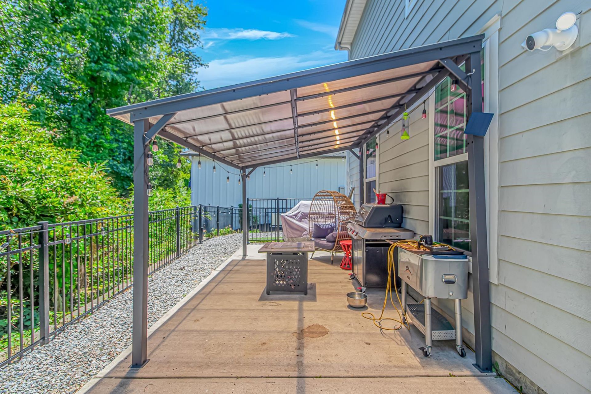 505 Oak Pond Ct. Photo 36