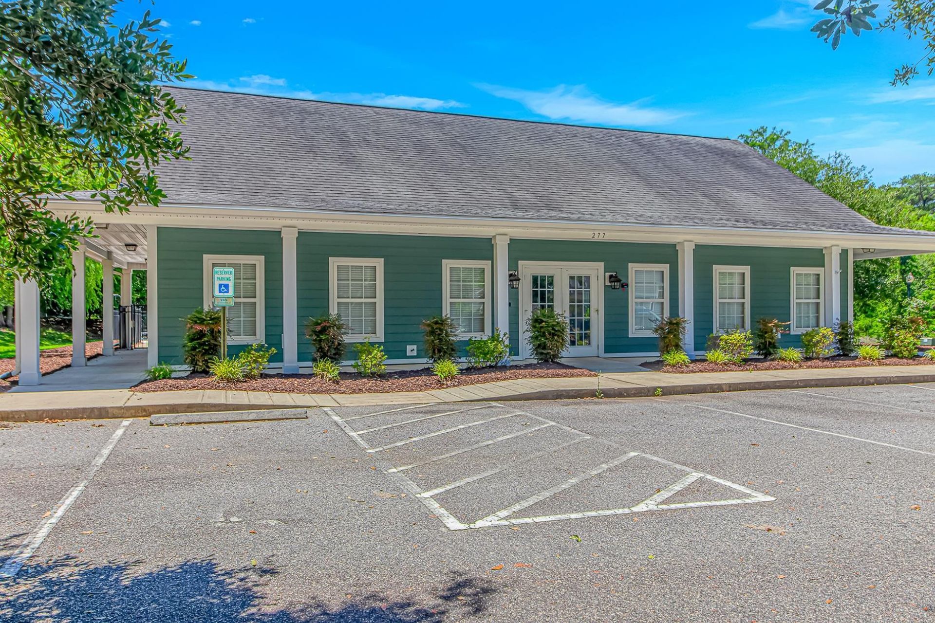 505 Oak Pond Ct. Photo 44
