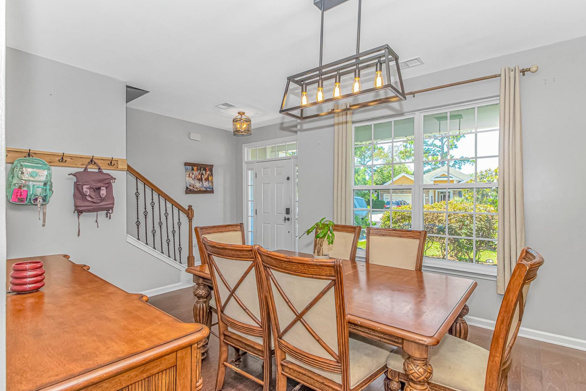 505 Oak Pond Ct. Photo 7
