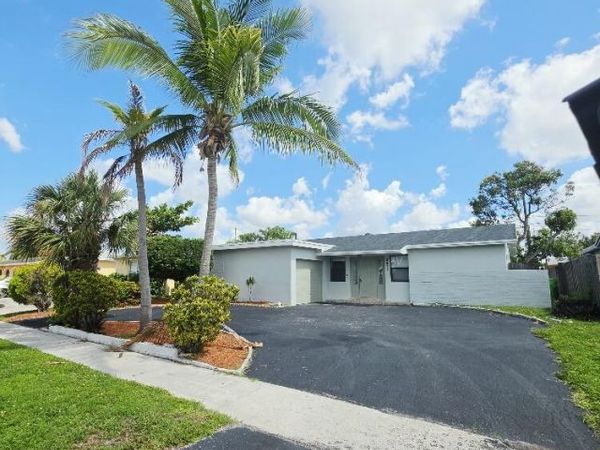 9671 NW 24th Street, Sunrise, FL 33322