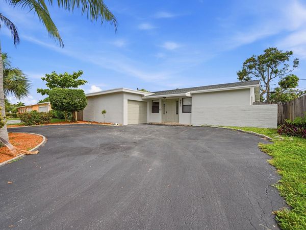 9671 NW 24th Street, Sunrise, FL 33322