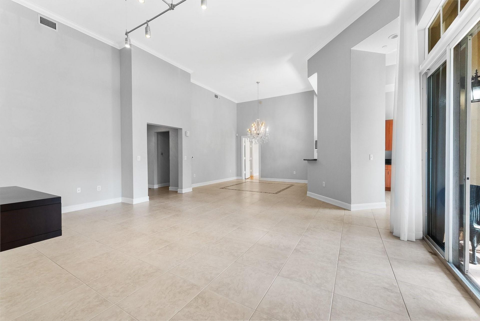 16102 Emerald Estates Drive, Unit 101, Weston, FL 33331 Photo
