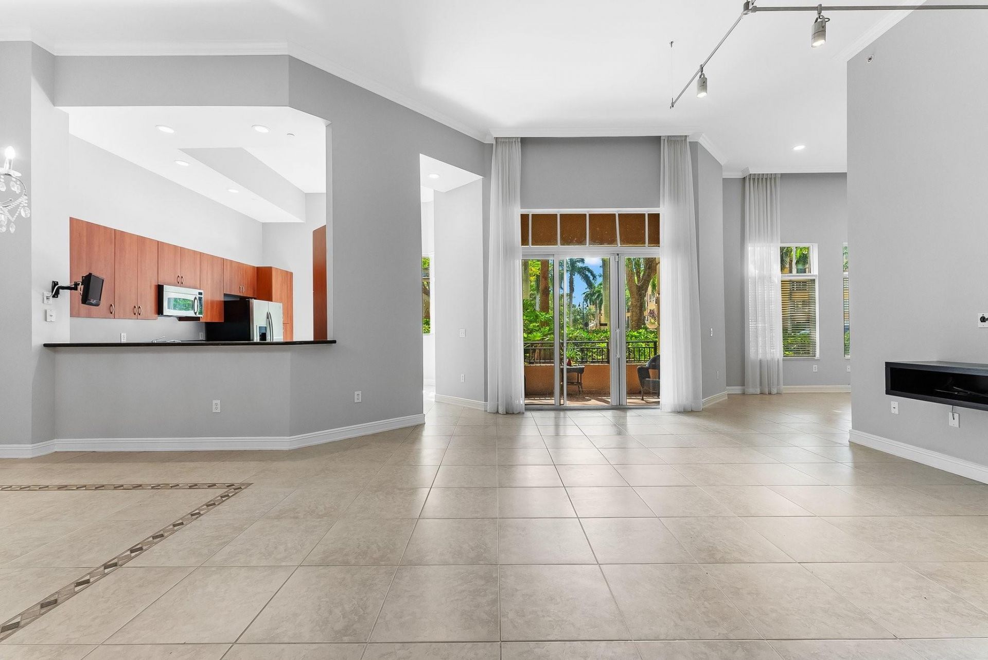 16102 Emerald Estates Drive, Unit 101, Weston, FL 33331 Photo