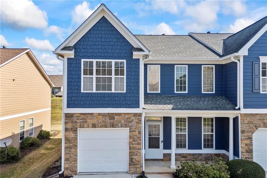 6616 Splashwater Drive , Flowery Branch, GA 30542 Main Photo