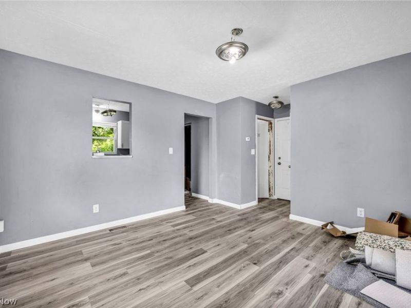 11219 Hopkins Avenue, Cleveland, OH 44108 Photo 17