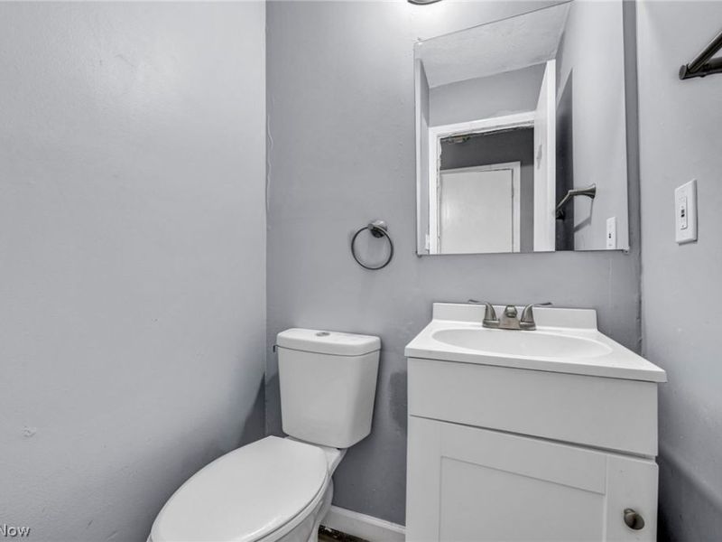 11219 Hopkins Avenue, Cleveland, OH 44108 Photo 24