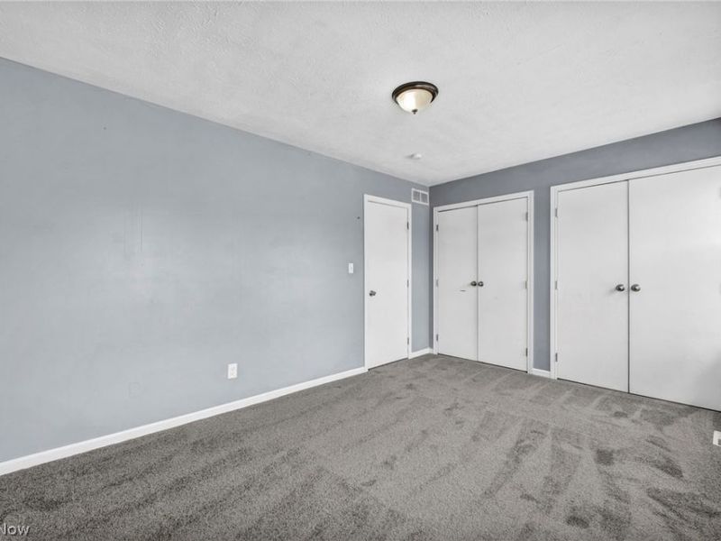 11219 Hopkins Avenue, Cleveland, OH 44108 Photo 29