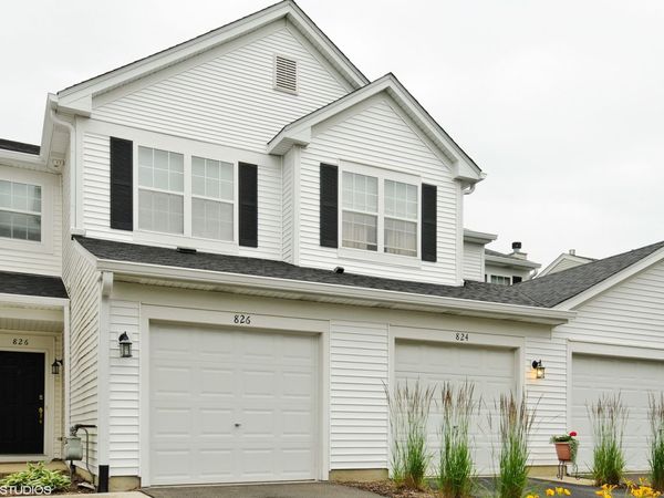 826 Genesee Drive , Naperville, IL 60563