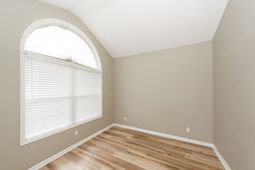 112 Tanglewood Circle photo 4