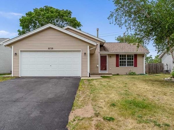 8738 Victory Lane, MACHESNEY PARK, IL 61115